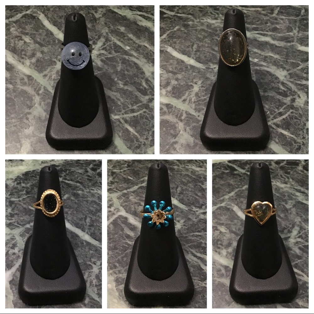 Set of 5 vintage rings (3 mood rings)
